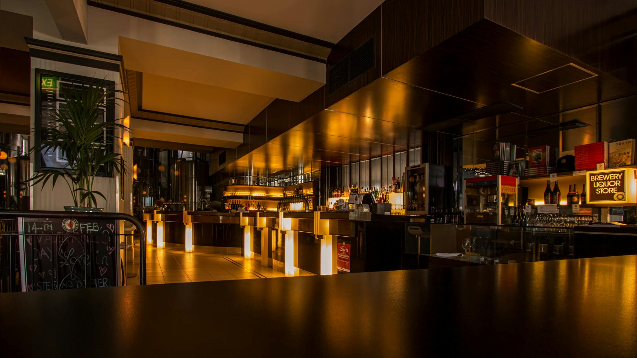 Intérieur élégant du restaurant Le Jardin Secret